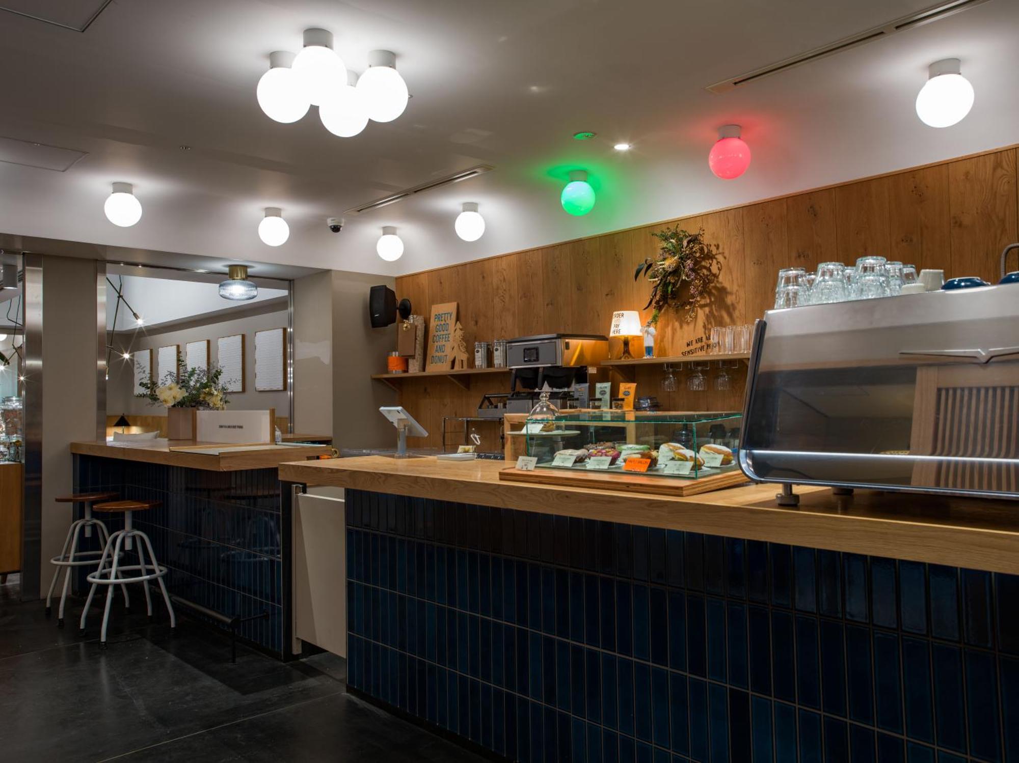 Cafe/minimal Our Our Hostal